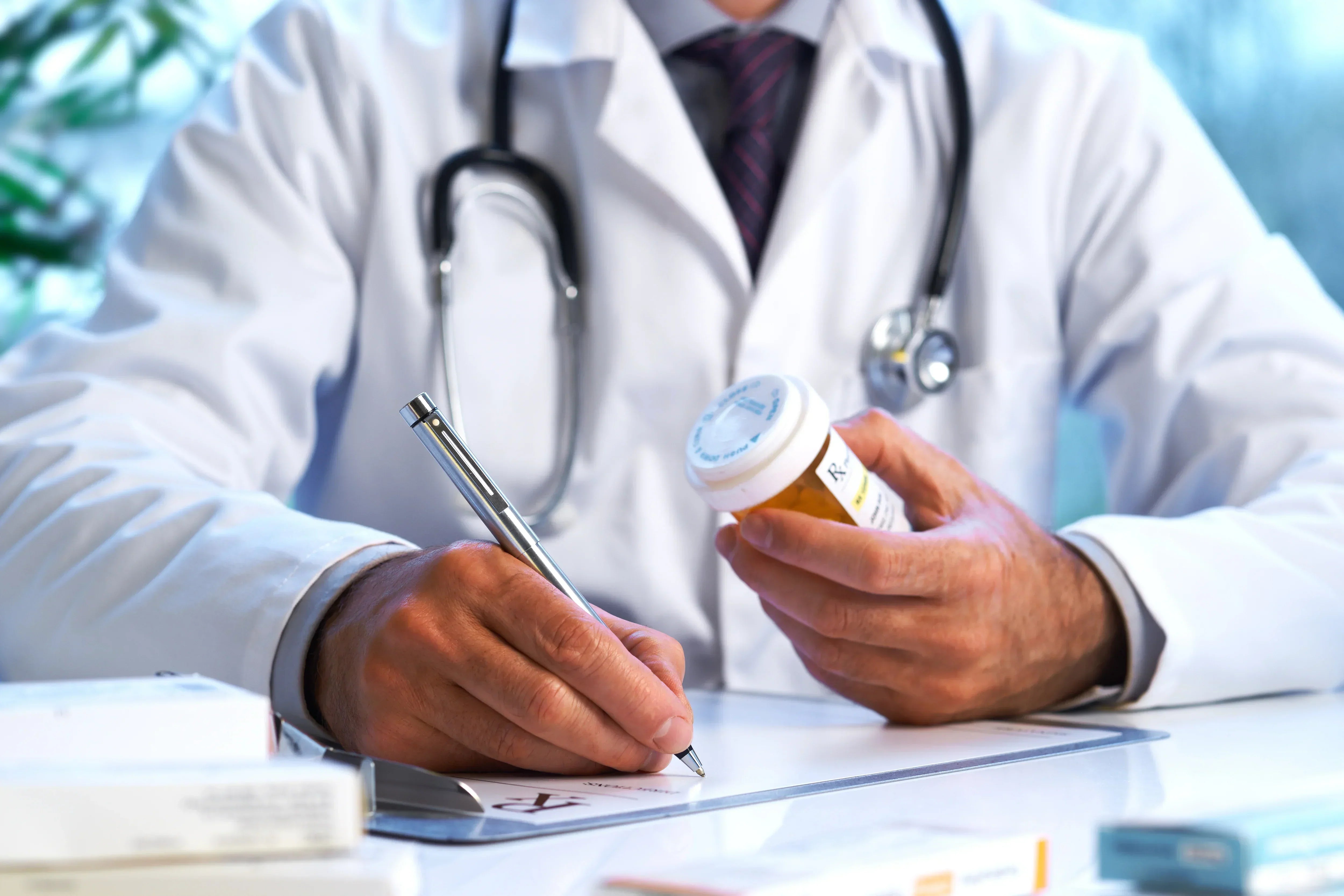 Unleashing the Power of Personalized Skincare: Why online prescription skincare delivers superior results.